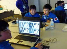 Event where children can analyze satellite images