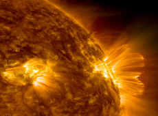 Solar flare (courtesy: SDO/NASA)