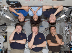 Astronaut Akihiko Hoshide and the rest of the ISS Expedition 32 crew. Teamwork is the most important thing. (courtesy: JAXA/NASA)