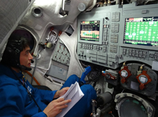 Astronaut Onishi in simulation training for the Soyuz spacecraft (courtesy: JAXA/GCTC)