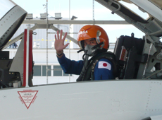 Onishi’s experience as a pilot was useful for T-38 flight training