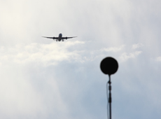 Measuring aircraft noise at take-offs and landings