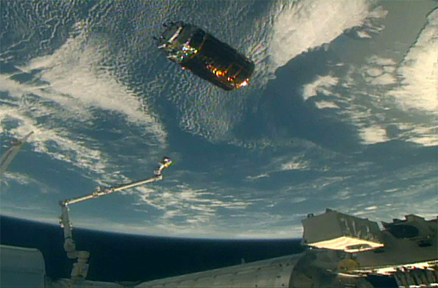 HTV7 Departs from ISS