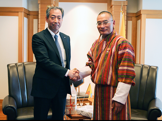 JAXA President Meets with Bhutan Prime Minister